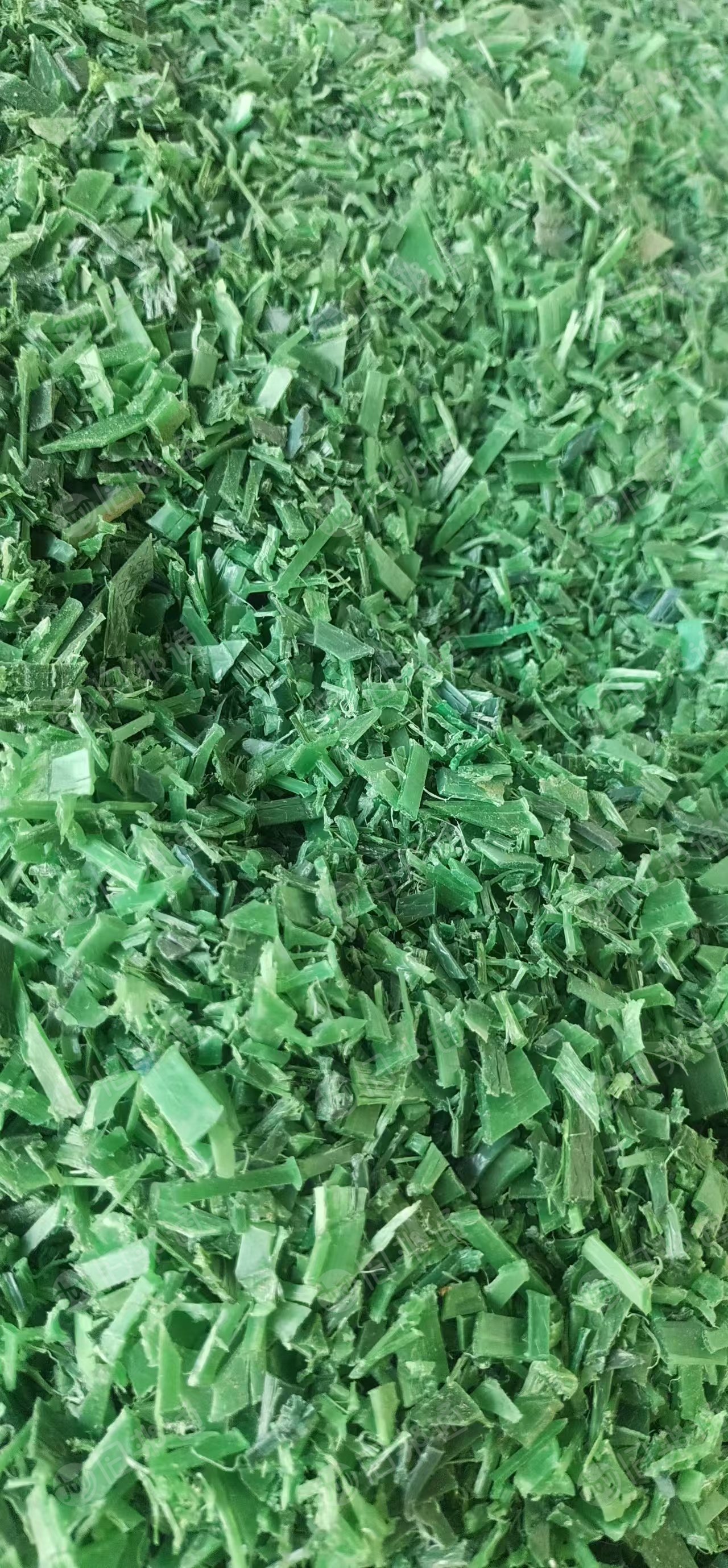 出售PET打包带破碎料,绿色黑色都有