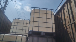 长期出售二手吨桶，九成新的