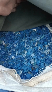 出售大蓝桶破碎料，现货10几吨，每个月会有30吨左右，河南平顶山厂