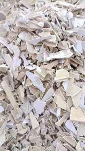 长期出售硬质PVC黄石塑破碎料