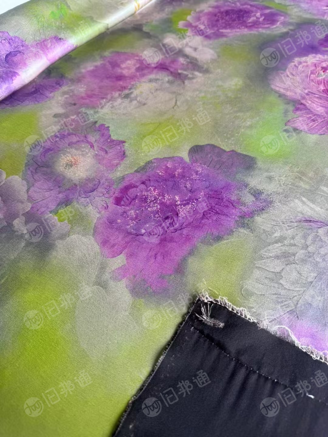 出售工厂的订单布,库存香云纱布,现货花型很多