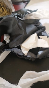 长期大量出售涤纶碎布，涤纶废布，现货有几十吨