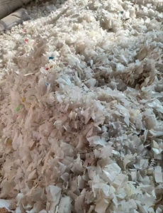 出售大小白破碎料，小蓝桶破碎料