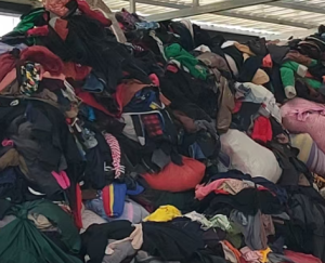 长期出售旧衣服黑料，开花料，货在江苏宿迁