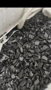 出售低压纯黑托盘破碎料，可以直接上机压塑，月产100吨