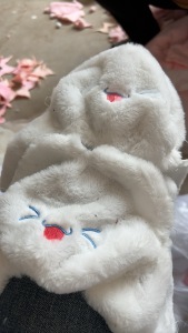 出售玩偶布边角料，毛绒玩具边角料