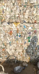 出售PE小白乙压块，现货一挂