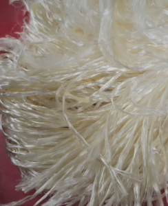 大量出售晴纶丝,晴纶库存纱线,现货48吨