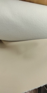 出售PU皮革，现货有7吨左右，货在浙江嘉兴