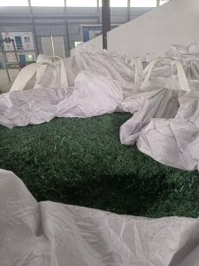 出售水洗pet打包带粉碎料，现货30吨