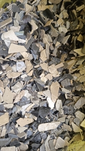 出售PP汽车内饰破碎料，没有除铁，水粉烘干的