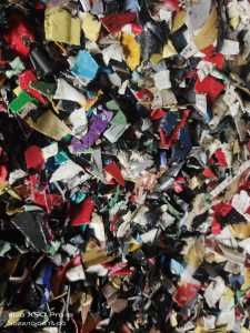 出售花乙破碎料，干粉的，有个十几吨