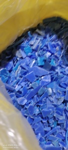 出售PE垃圾桶破碎，可以直接上机使用