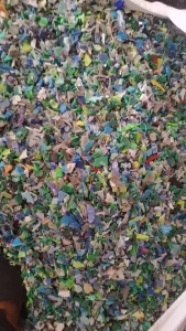 长期出售分色丙破碎料，现货供应