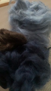 出售纯棉染色棉花，现货7吨左右，厂在江苏宿迁