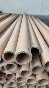 出售三英寸二手纸管，厚度1.0cm，长度2.8米