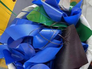 出售pvc充气床下脚料，夹网布，长期有货