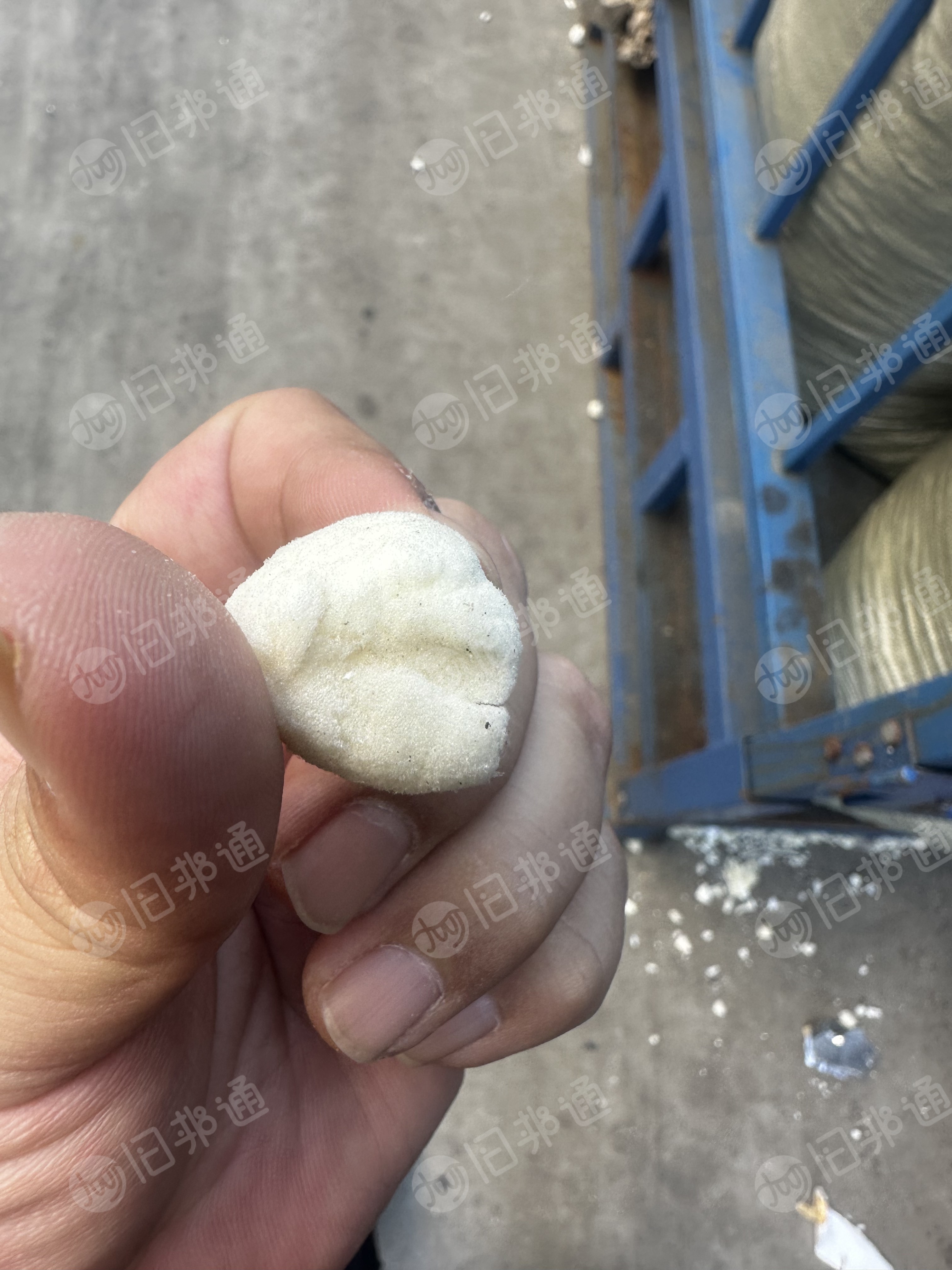 长期出售聚氨酯泡沫废料,日供20吨