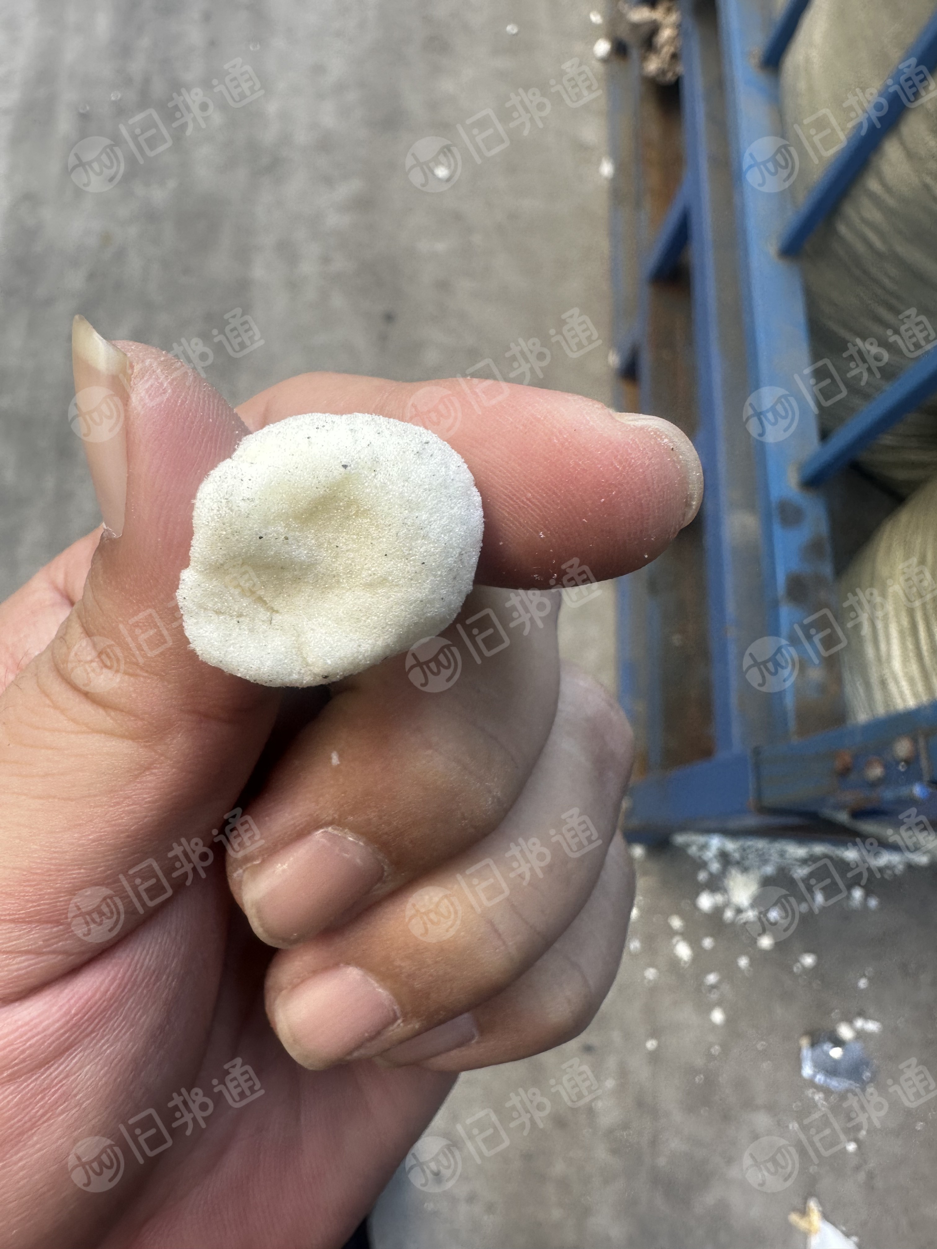 长期出售聚氨酯泡沫废料,日供20吨