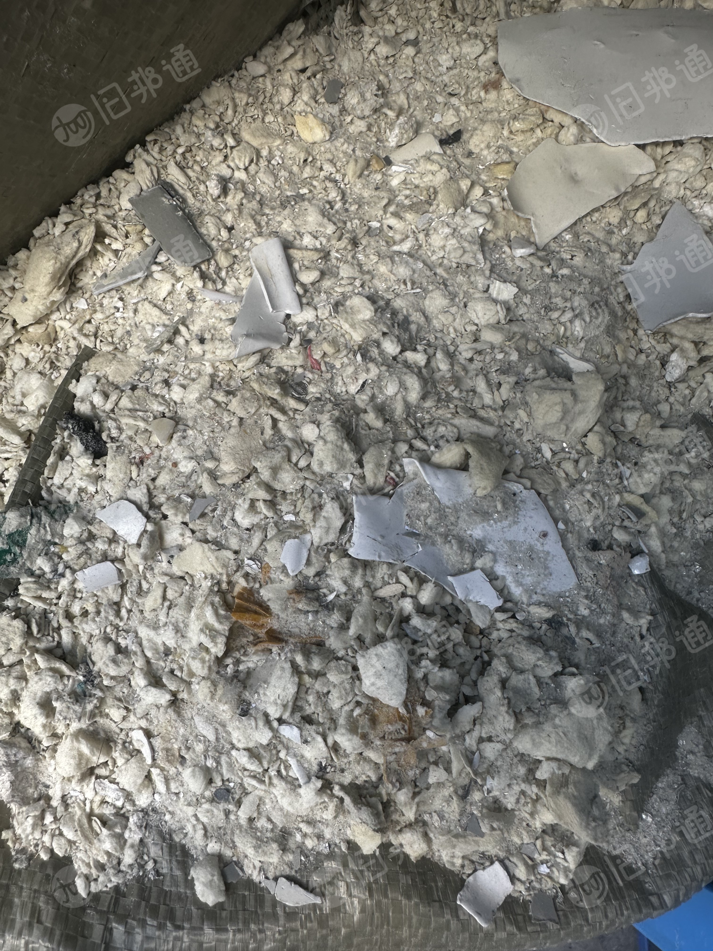 长期出售聚氨酯泡沫废料,日供20吨