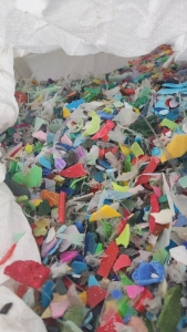 长期出售清洗PP沉底花丙破碎料