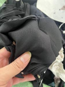 长期大量出售95棉边角料含5的氨纶，杂色，浅色都有，月供四五十吨左右