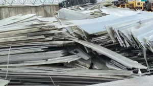 出售透明聚碳废料，透明PC废料