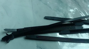 长期出售黑色尼龙扎带