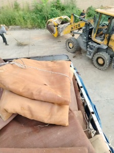 出售尼龙毛布，尼龙旧地毯，现货有20吨，货在江西宜春