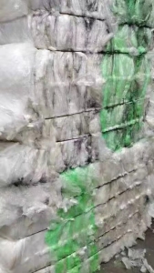 出售带胶PP膜废料