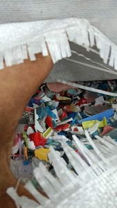 出售花丙破碎料、6-7成浮水料，黑丙破碎料（保险杠、水果筐），月供50吨左右