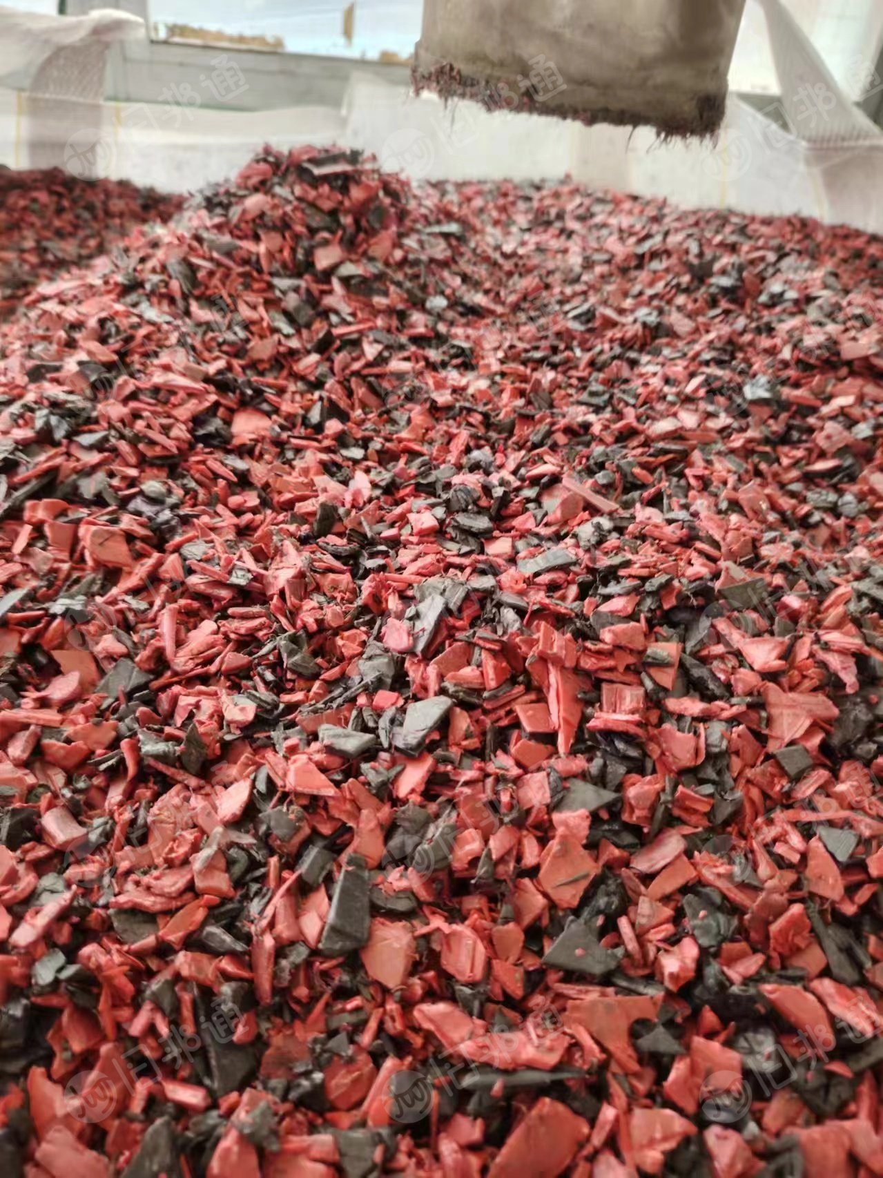 出售低压PE托盘破碎料,再生料全漂,现货200多吨