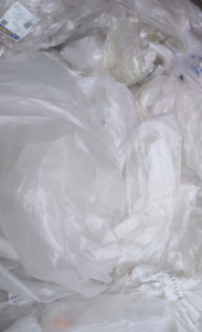 出售高低压混合PE膜，服装厂下来的，长期供货