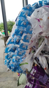 出售印刷厂下来的PET废膜，单层的，长期有货