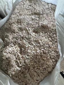 求购ABS摩托车壳破碎料，褪漆的，本色ABS破碎料