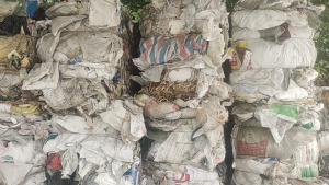 长期出售水洗杂色编织袋，现货23吨左右