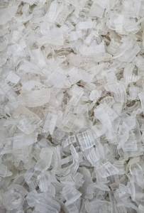 出售pc酒瓶盖，冲击30左右，现货50吨