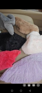 出售库存布兔毛绒，小兔毛，现货有5吨左右，货在浙江绍兴