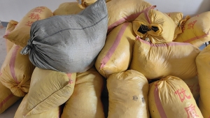 出售丁晴橡胶废料，长期供货