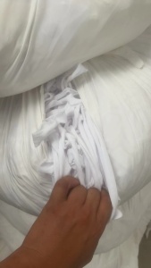 长期大量出售纯涤废布，涤纶边角料，涤纶废布料，现货十五吨左右