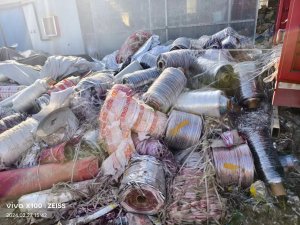 长期出售烫金膜压包料