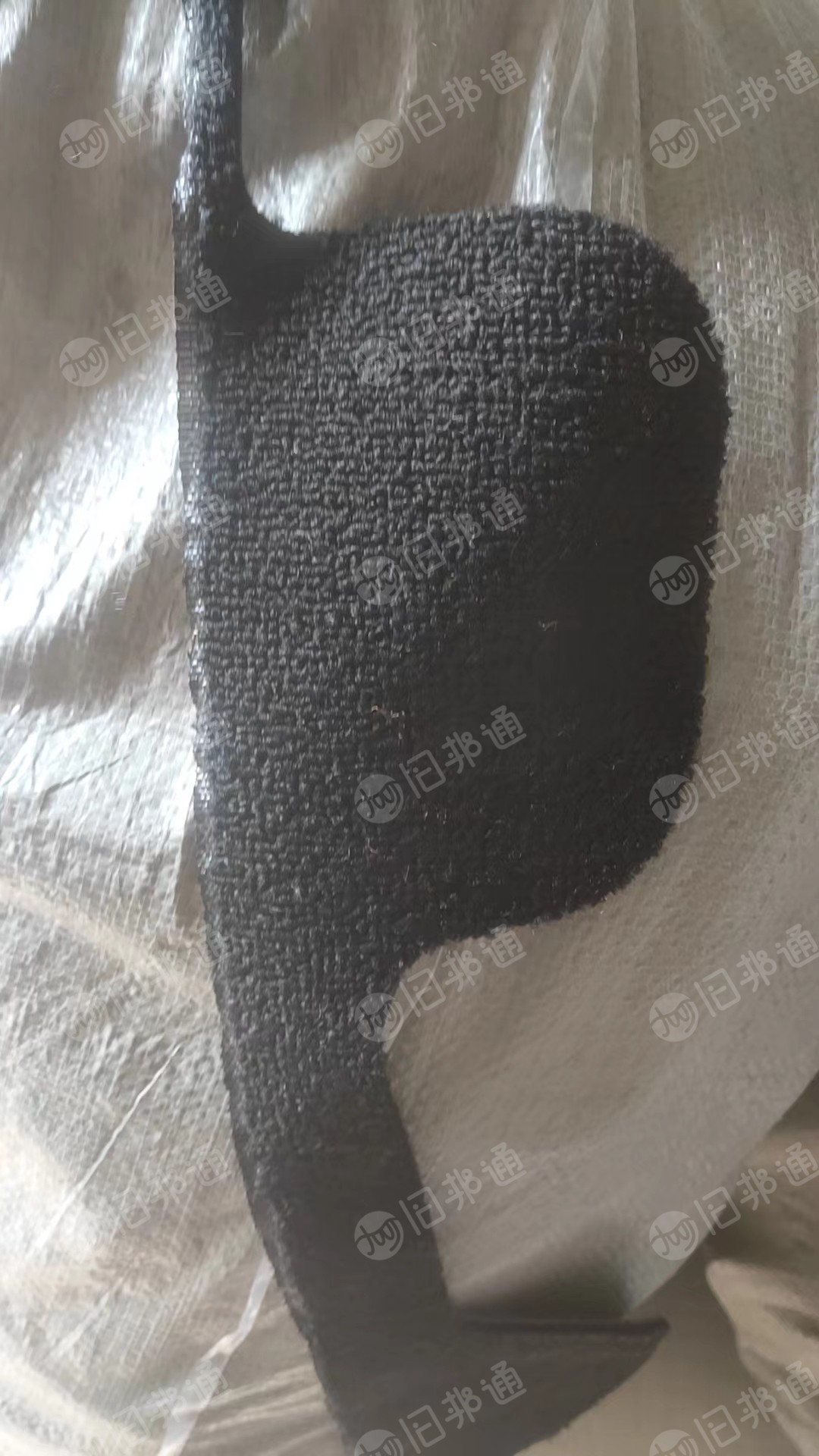 出售PVC汽车脚垫毛毯料,PVC汽车脚垫下脚料,月供3-40吨
