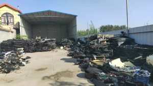 出售汽车塑料，保险杠内饰配件等毛料