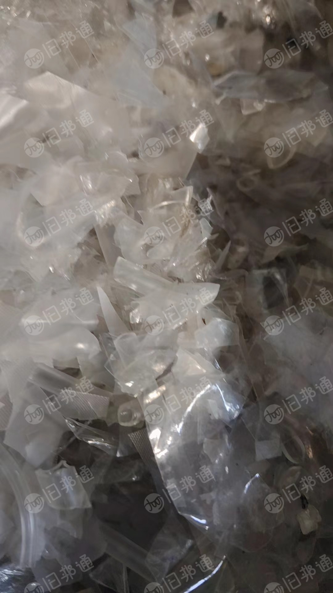 出售透明PVC破碎料，水晶板，医用管，刀裁料粉一起，现货19吨