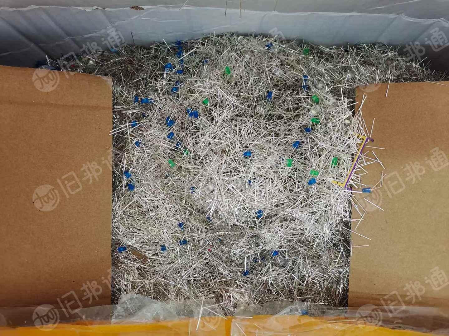 出售铁镀银,现货10来吨