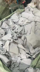 大量出售尼龙泳装布，锦纶废布，货在广东汕头