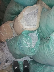 出售软质PVC电线皮，阀门料，山东烟台厂