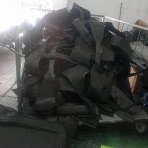 大量出售EVA汽车内饰废料