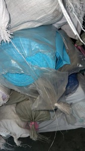 出售纯色磨毛布，门幅240以上的，克重95克左右，浅绿浅蓝的多