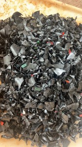 出售滴灌带破碎料，清洗干净，甩干水份